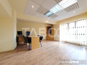 Spatiu comercial sau pentru birouri 268 mpu decomandat in Sibiu - imagine 16