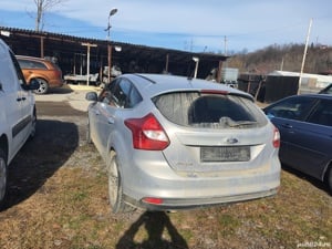 Dezmembrez Ford Focus 3 euro 5 1.6 tdci an 2011 - imagine 4