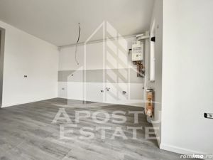 Apartament cu 2 camere,  etaj intermediar, zona Unitatii Militare - imagine 2