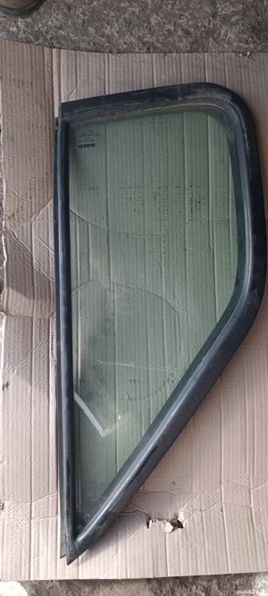 Geam mic ușa dreapta Iveco Daily 3,4,5