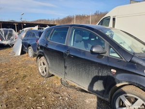 Dezmembreaz Seat Altea 2.0 TDI ,euro 5,an 2011 - imagine 2