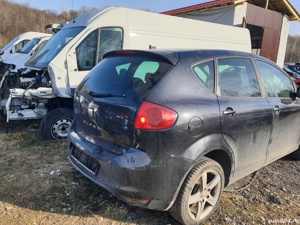 Dezmembreaz Seat Altea 2.0 TDI ,euro 5,an 2011 - imagine 3