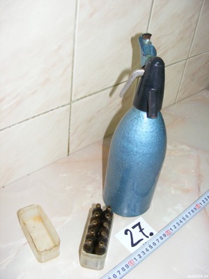 Sifon vechi cu capsule, anii 1970 (cod 27)  - imagine 4