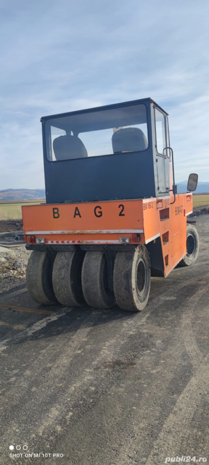 Inchiriez cilindru compactor pe pneuri - imagine 3