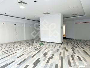 Spatiu comercial de inchiriat ultracentral in Oradea, zona pietonala - imagine 3