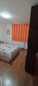 vand apartament 2 camere - imagine 8