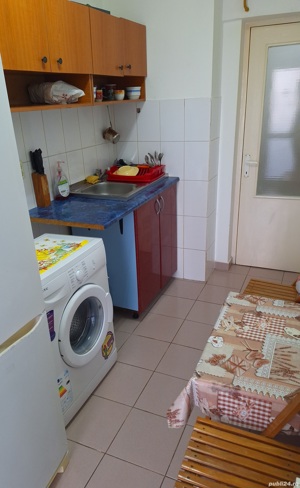 P.F închiriază apartament cu 1 cameră, 43mp, în zona Micro 17.telefon :   - imagine 7