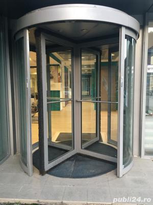 Vand usa manuala rotativa