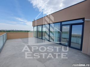 Penthouse cu terasa de 70 mp , zona Torontalului - imagine 2