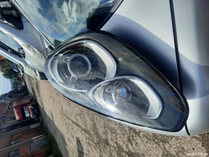 vand far porsche cayenne 