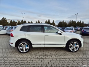 = V.W. TOUAREG R-Line 4x4 Aut. 3.0 T.Diesel Piele Navi Xenon Led 2014 = 18.990 e. = - imagine 10
