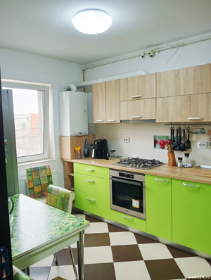 Apartament 3 camere, metrou 6 minute, compartimentare deosebita - imagine 3