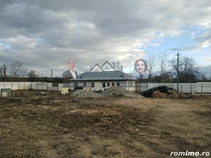 Teren imprejmuit in spatele cimitirului Adjud/Vrancea - imagine 6