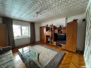 Casa de vanzare Brașov - compusa din doua apartamente -5 camere - imagine 4