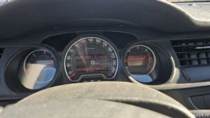 Vand Citroen C5 III 2011,inmatriculat RO, motor 2000 Diesel ,163CP, PRET 5000 EURO NEGOCIABIL - imagine 6 Vand Citroen C5 III 2011,inmatriculat RO, motor 2000 Diesel ,163CP, PRET 5000 EURO NEGOCIABIL - imagine 6