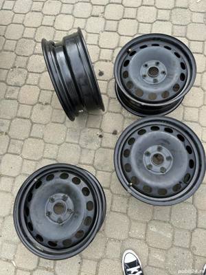 Jante otel R16 aproape noi VW Golf