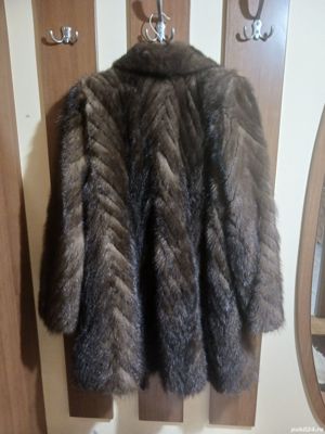 Vând haina blana de nurca - imagine 3
