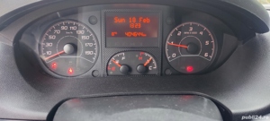 Vând sau schimb prelata cu turism an minim 2015 - imagine 4