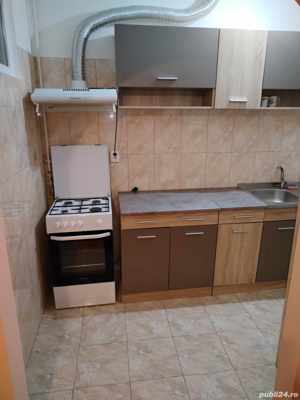 Închiriez locuință formata din 2 camere situata la parterul unui bloc. - imagine 3 Închiriez locuință formata din 2 camere situata la parterul unui bloc. - imagine 3