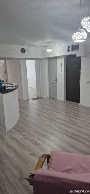 Proprietar închiriez apartament 3 camere, Bucur Obor decomandat, etajul 1 10 - imagine 1