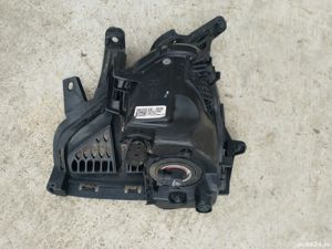 Proiector dreapta KIA CEED mk 3 cd cod 92202J7000 + rama 2018-2021 - imagine 2