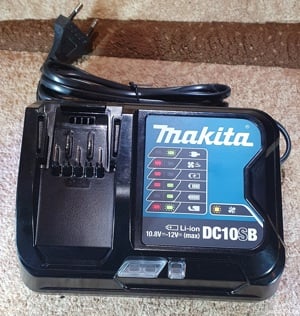 Vand Incarcator rapid Makita 10.8-12V DC10SB pret 200 lei.