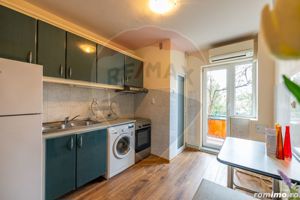 Apartament 3 camere de închiriat în zona Ultracentral