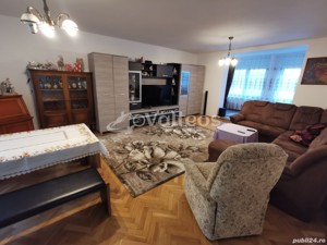 Resita, de vanzare casă P+2E, curte și gradină, zona Centrală - imagine 7