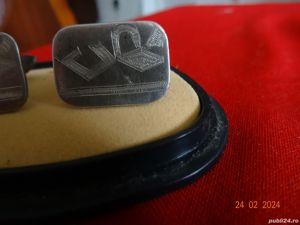 Butoni de argint cu monogram CR gravata manual - imagine 3