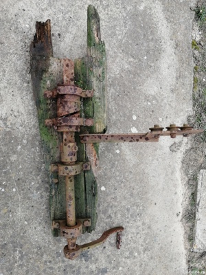 Masina de confectionat, impletit plasa de gard - imagine 8