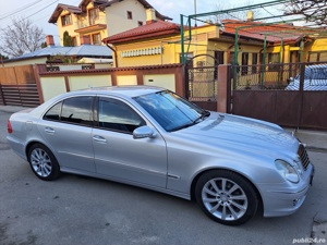 Vînd Mercedes E class