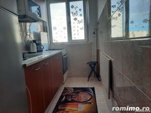 Apartament cu  3 Camere Semidecomandat Spitalul Judetean - imagine 6