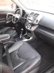 Vând Toyota Rav 4 - imagine 4