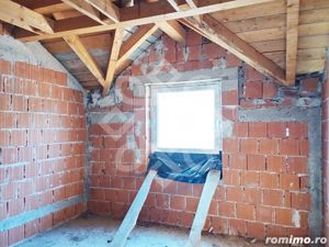 Casa cu etaj cu 4 camere si 500 mp teren de vanzare in Nojorid - imagine 11