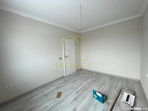 Casa despărțită prin garaj cu 5 camere | Giroc - imagine 7