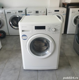 Masina de spălat rufe Bauknecht. 