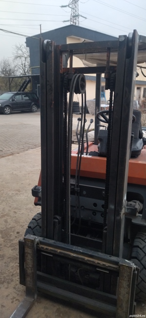 Vând stivuitor frontal Toyota  - imagine 3