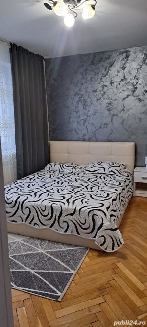 Vânzare apartament 3 camere și boxă