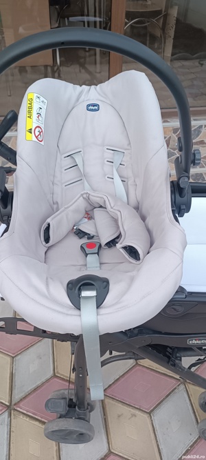 Cărucior Chicco 3 în 1