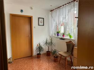 Casa spatioasa de cinci camere zona Brasov Vechi - imagine 17