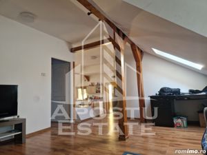 Casa individuala cu 4 apartamente si curte ,257 mpu ,zona Romanilor - imagine 7