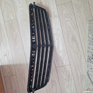 Grila motor Mercedes w204  - imagine 3