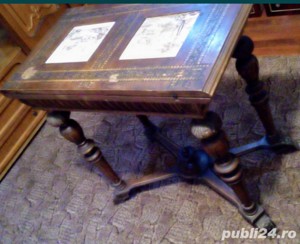 Masă veche - anii 1800.