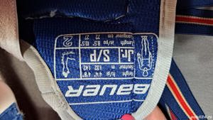 Vând echipament hochei jr  - imagine 10