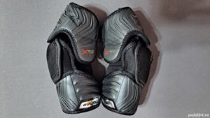 Vând echipament hochei jr  - imagine 6