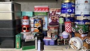 Colecție de cutii de tablă (c161)