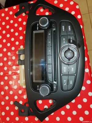   2bucati  MP 3 CD player radio Opel  CORSA E cu rama adaptoare