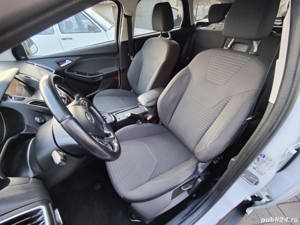 Vand autoturism Ford Focus cutie de viteza automata an fabr.2017 - imagine 10