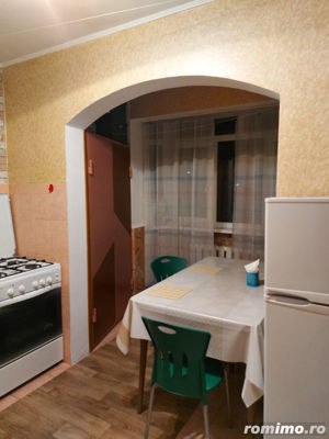 apartament o camera decomandata zona Gruia - imagine 3