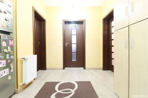 Apartament 3 camere de vânzare 